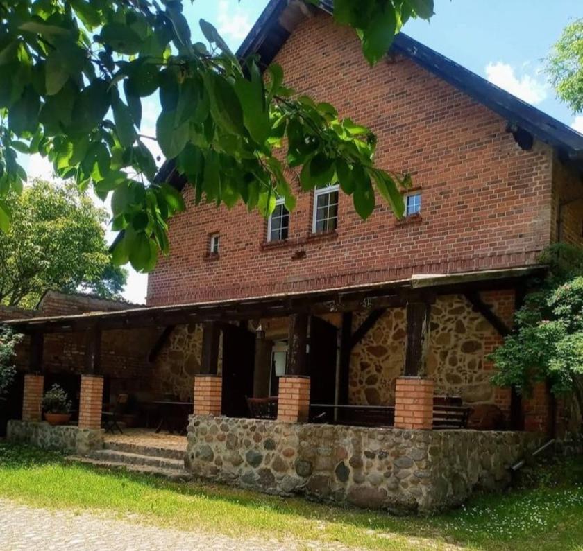 Hotel Im Park Sorkwity Exteriör bild