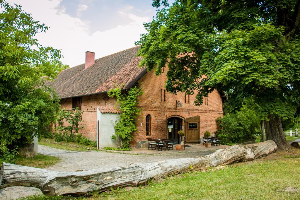 Hotel Im Park Sorkwity Exteriör bild