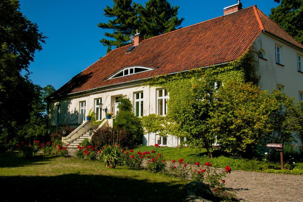 Hotel Im Park Sorkwity Exteriör bild