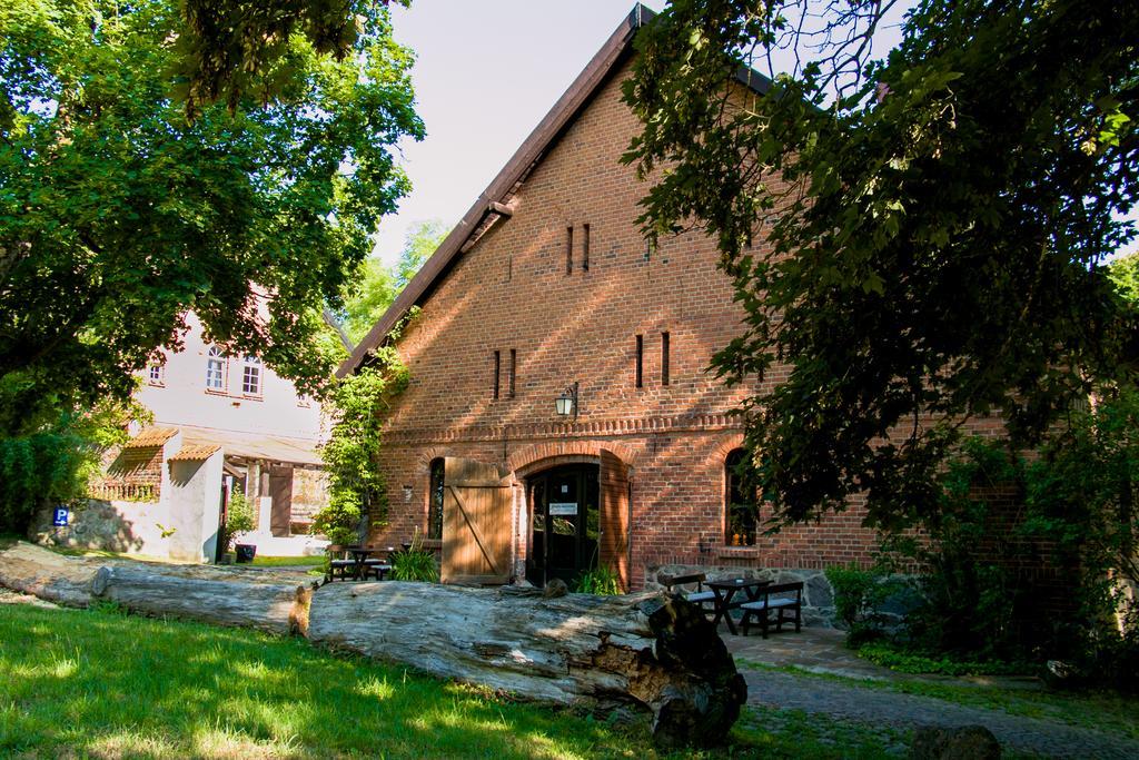 Hotel Im Park Sorkwity Exteriör bild